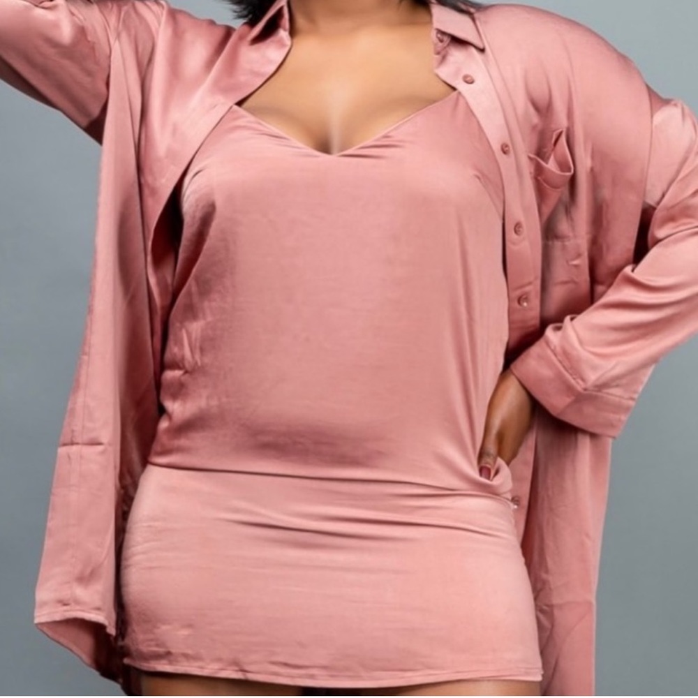 Pink 2-Piece Set 💓 - Picture 3 of 3